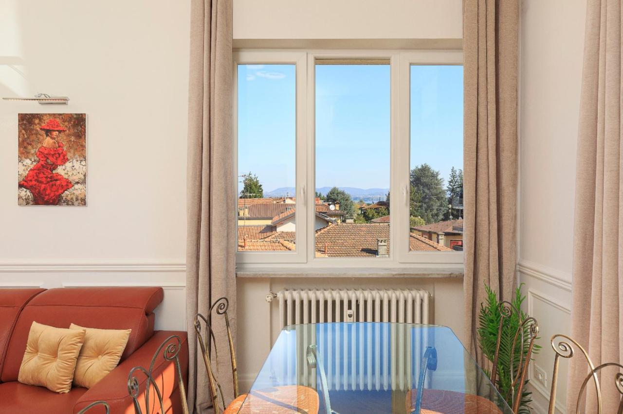 Apartamento Iris Daire Lesa Dış mekan fotoğraf