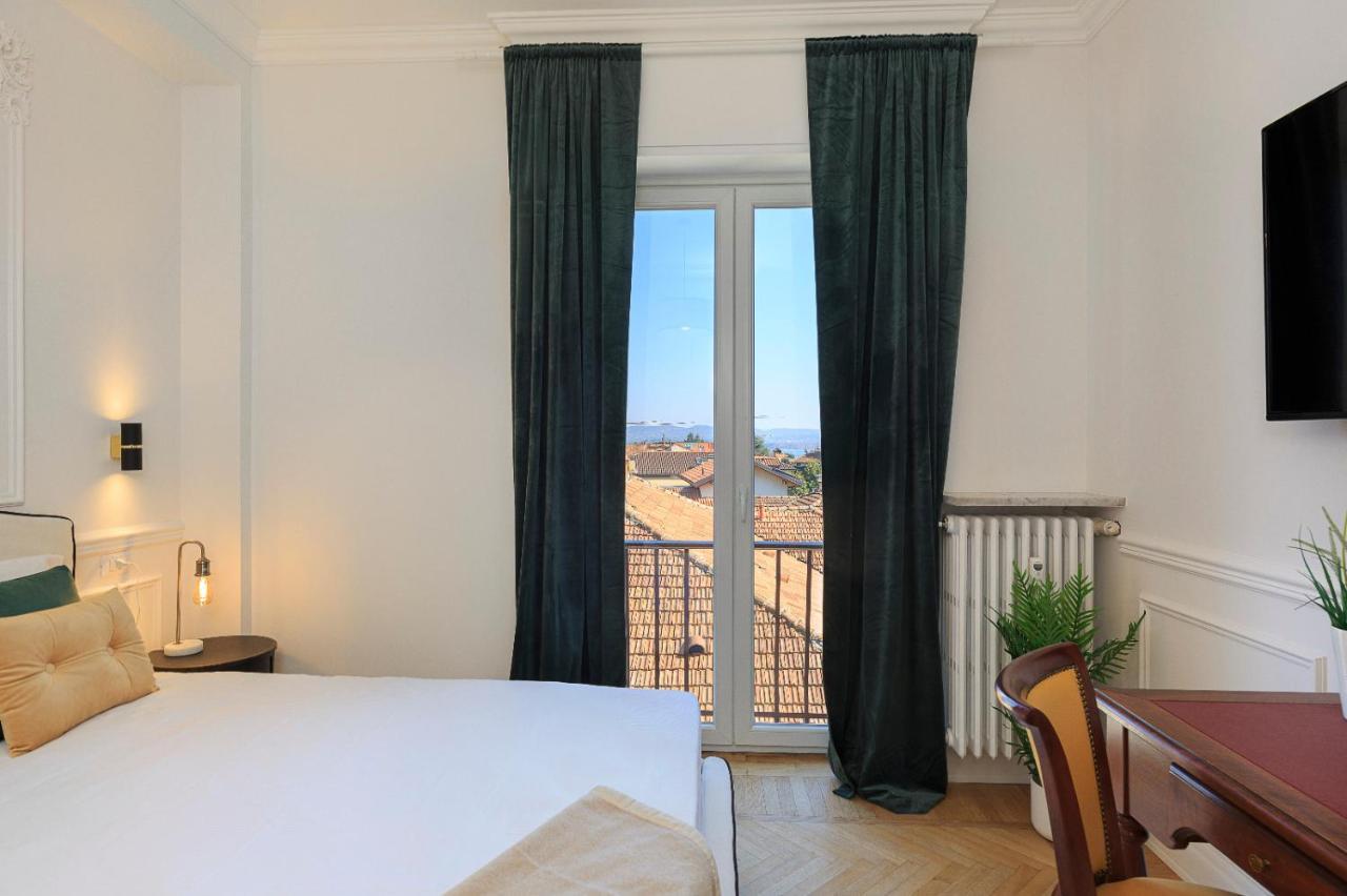 Apartamento Iris Daire Lesa Dış mekan fotoğraf
